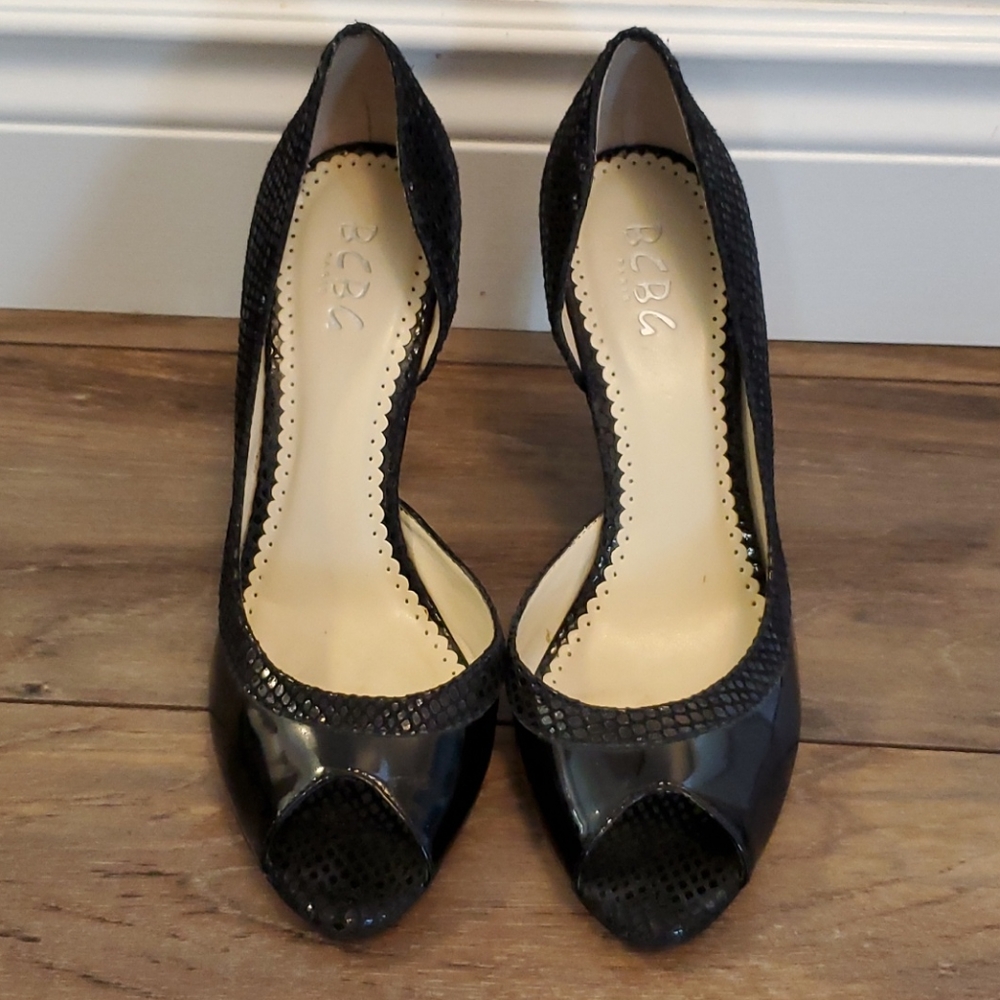BCBG peep toe heel size 8